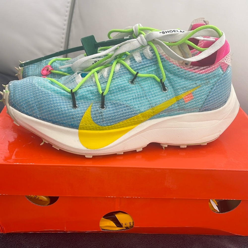 Nike off white collab sneaker
